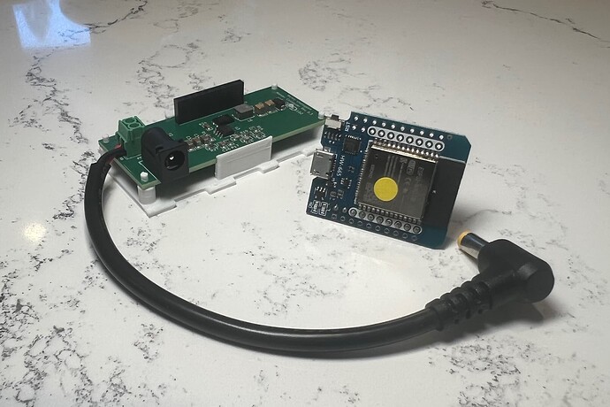 v0.3 Neewer Controller utilizes an on board custom power supply