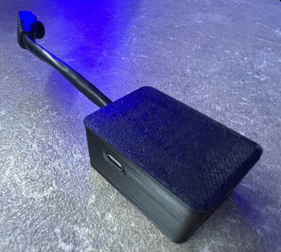 desky with usb-c